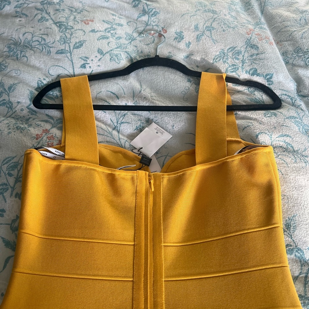 Iconic Herve bandage dress NWT - Picture 5 of 6